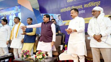 बच्चे और युवा हमारे सुनहरे भविष्य के सितारे, इनकी तरक्की में नहीं आने देंगे कोई बाधा : मुख्यमंत्री डॉ. यादव बच्चे और युवा हमारे सुनहरे भविष्य के सितारे, इनकी तरक्की में नहीं आने देंगे कोई बाधा : मुख्यमंत्री डॉ. यादव