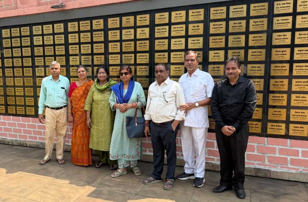 शांति, सुरक्षा, विश्वास और विकास ने बस्तर में खोलीं नई संभावनाएं, कहा-आने वाले समय में बनेगा देश का अग्रणी संभाग शांति, सुरक्षा, विश्वास और विकास ने बस्तर में खोलीं नई संभावनाएं, कहा-आने वाले समय में बनेगा देश का अग्रणी संभाग