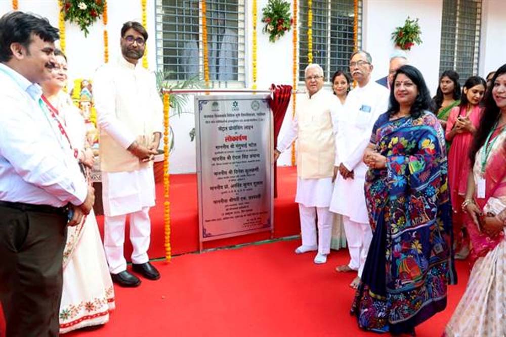 विद्यार्थियों का ज्ञान और कौशल देश के विकास की अमूल्य निधि : राज्यपाल पटेल