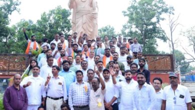 गुजरात से निकली बाइक रैली का उदयपुर में भव्य स्वागत, मंत्री राजेश अग्रवाल ने किया आत्मीय अभिनंदन