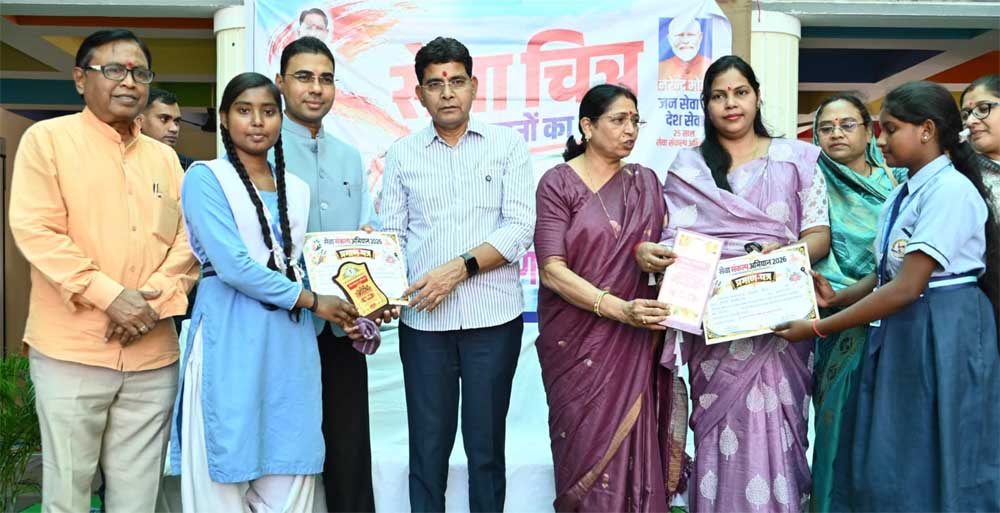 इतिहास रचने के लिए अटूट परिश्रम और निरंतर प्रयास ज़रूरी – मंत्री टंक राम वर्मा इतिहास रचने के लिए अटूट परिश्रम और निरंतर प्रयास ज़रूरी – मंत्री टंक राम वर्मा