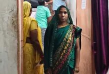सुनीता को रजिस्ट्री में मिली 3,940 रुपये की आर्थिक राहत, स्वतः नामांतरण से कार्यालयों के चक्कर लगाने की परेशानी भी हुई दूर