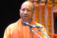 धन के लिए धर्म नहीं त्यागूंगा, छिड़ गया युद्ध तो बम-गोले भी दागूंगा : मुख्यमंत्री योगी आदित्यनाथ