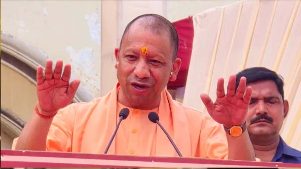 योगी सरकार का फोकस: शिक्षा के साथ हुनर, बेटियों के लिए आत्मनिर्भरता की नई राह योगी सरकार का फोकस: शिक्षा के साथ हुनर, बेटियों के लिए आत्मनिर्भरता की नई राह
