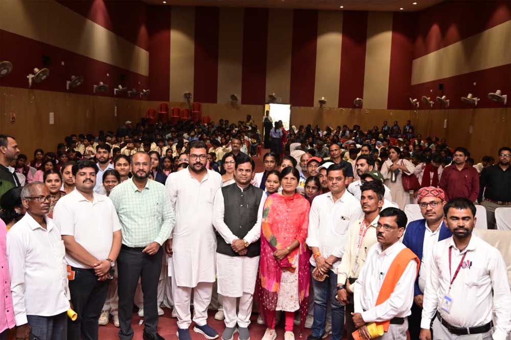 विकसित भारत @2047 के संकल्प को साकार करने में युवाओं की होगी निर्णायक भूमिका : छत्तीसगढ़ राज्य युवा आयोग के अध्यक्ष विश्व विजय सिंह तोमर विकसित भारत @2047 के संकल्प को साकार करने में युवाओं की होगी निर्णायक भूमिका : छत्तीसगढ़ राज्य युवा आयोग के अध्यक्ष विश्व विजय सिंह तोमर
